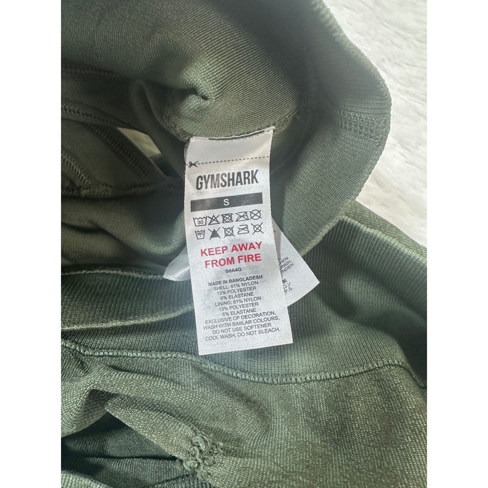 Gymshark Adapt Animal Seamless Sports Bra &‎ Shorts Set Olive Green Size Small - Picture 3 of 3